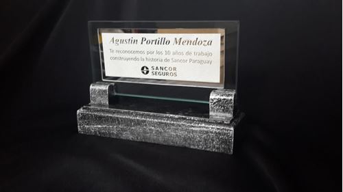 Imagen de Trofeo en vidrio personalizado M20.670